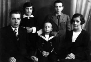 Kuklianskių šeima. Panevėžys, 1937